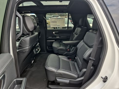 New 2026 Ford Expedition Platinum w/ Stealth Appearance Package image 16