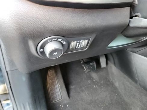 Used 2022 Jeep Compass Latitude image 24