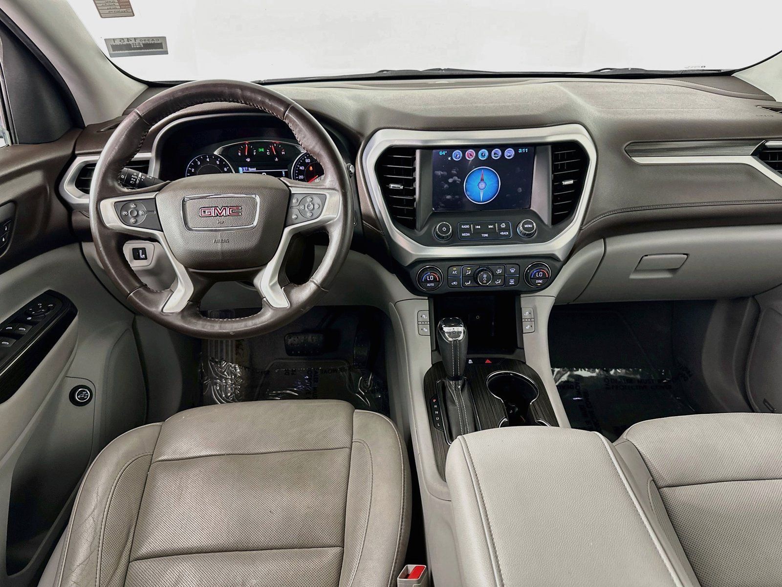 Used 2017 GMC Acadia SLT AWD/4WD image 24