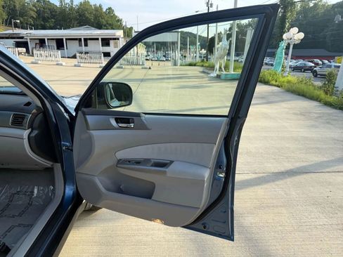 Used 2010 Subaru Forester 2.5XT Limited image 15