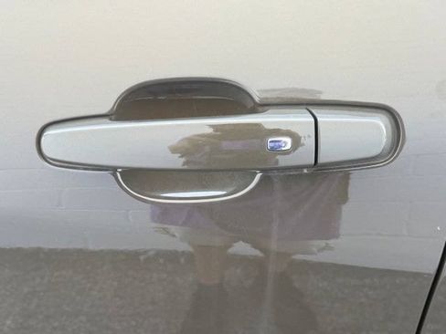 Certified 2024 Chevrolet Equinox LT FWD image 19