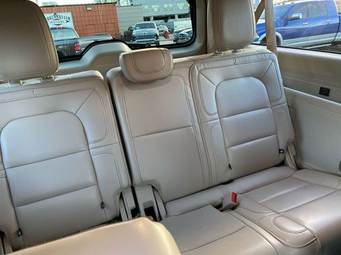 Used 2019 Lincoln Navigator L Reserve w/ Cargo Package image 35