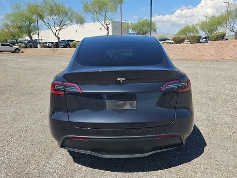 Used 2025 Tesla Model Y Long Range RWD image 5