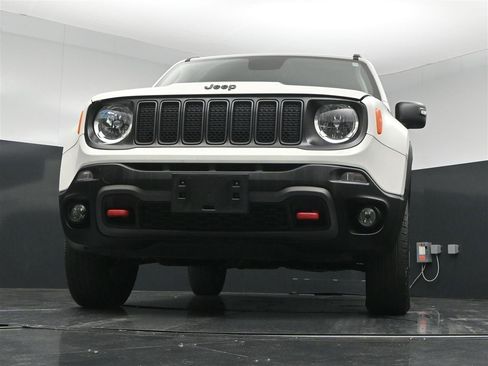 Used 2019 Jeep Renegade Trailhawk w/ Cold Weather Group II AWD/4WD image 28