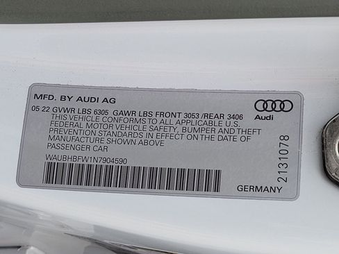 Used 2022 Audi RS e-tron GT w/ Carbon Performance Package AWD/4WD image 16