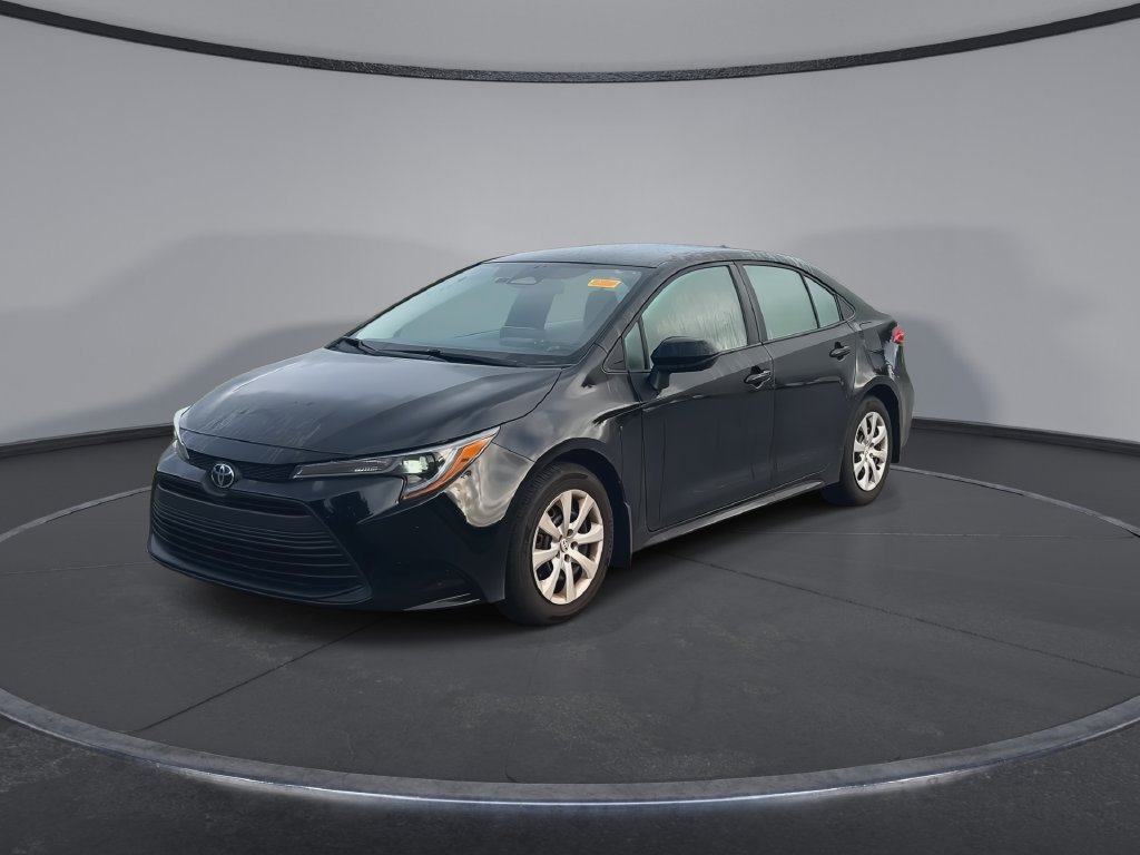 Used 2026 Toyota Corolla LE FWD image 4