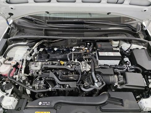 Used 2024 Toyota Corolla SE image 27