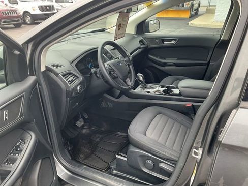Used 2016 Ford Edge SE image 9