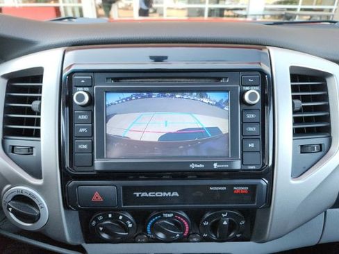 Used 2015 Toyota Tacoma 4x4 Double Cab w/ TRD Off-Road Package image 14