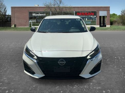 Certified 2024 Nissan Altima 2.5 SV AWD/4WD image 6