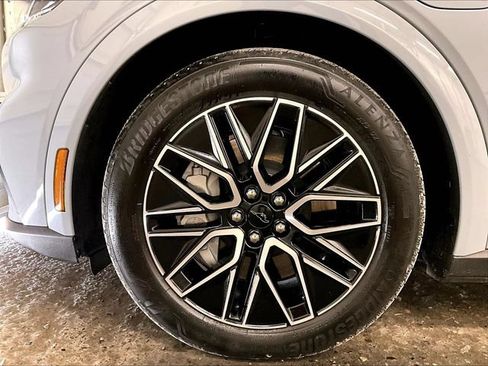 Used 2025 Ford Mustang Mach-E Premium RWD image 8