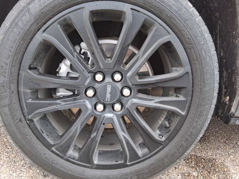 Used 2023 GMC Acadia SLT w/ Elevation Edition FWD image 23
