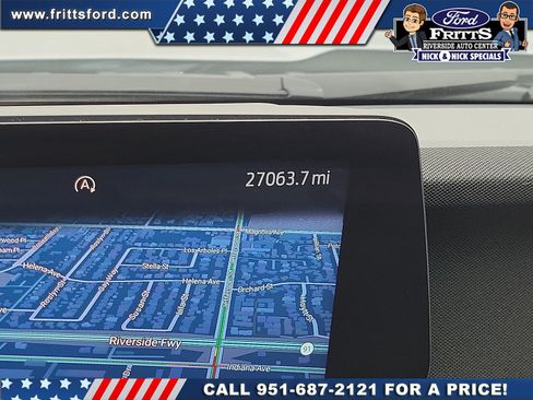 Certified 2025 Ford Expedition Platinum w/ Driver's Package AWD/4WD image 2