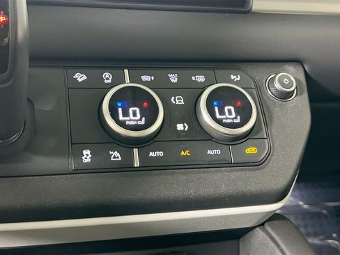 Used 2024 Land Rover Defender 110 S AWD/4WD image 15