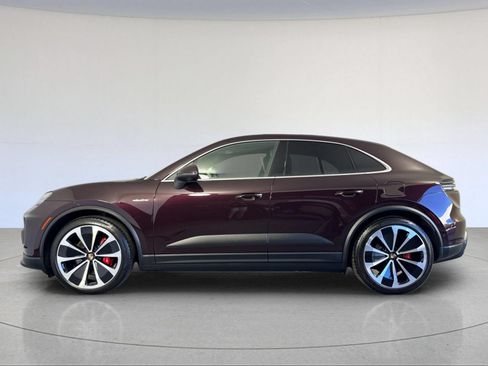 Certified 2025 Porsche Macan 4S Electric AWD/4WD image 2