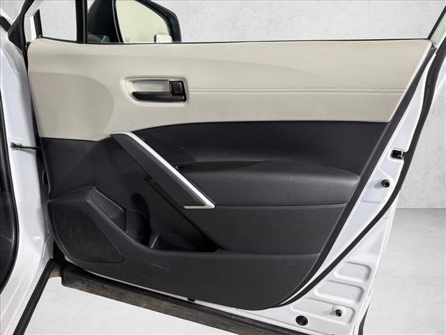 Used 2025 Toyota Corolla Cross L FWD image 14