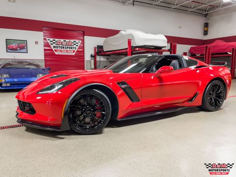 Used 2019 Chevrolet Corvette Z06 RWD image 1
