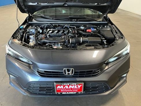 Used 2022 Honda Civic Touring image 9