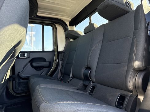 New 2026 Jeep Gladiator Willys image 18