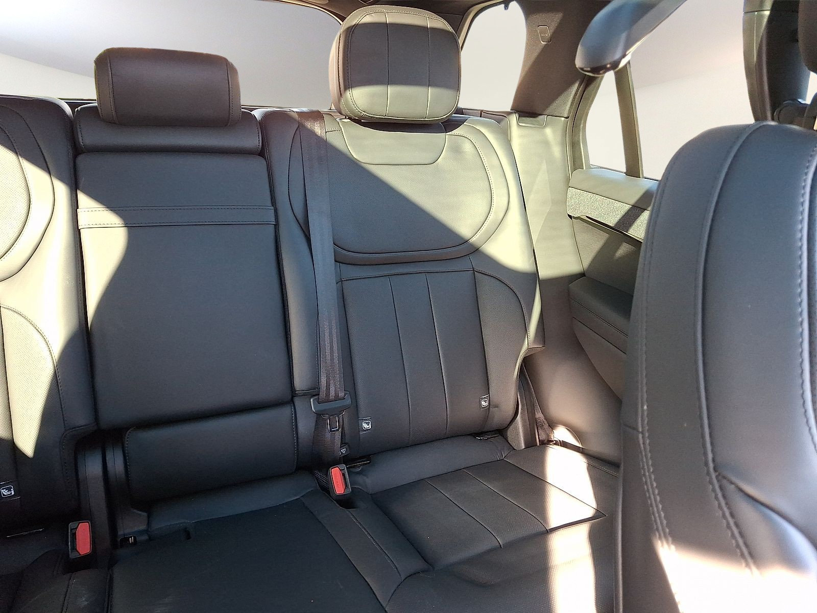 Used 2024 Land Rover Range Rover Sport SE AWD/4WD image 7