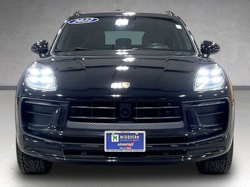 Used 2022 Porsche Macan w/ Premium Package Plus AWD/4WD image 2