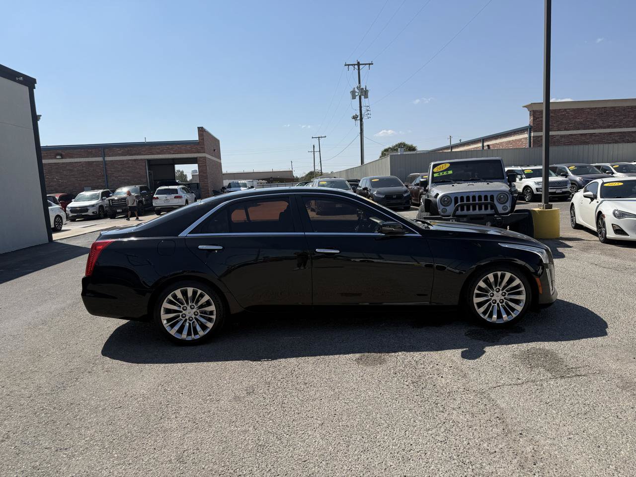 Used 2014 Cadillac CTS Luxury RWD image 5