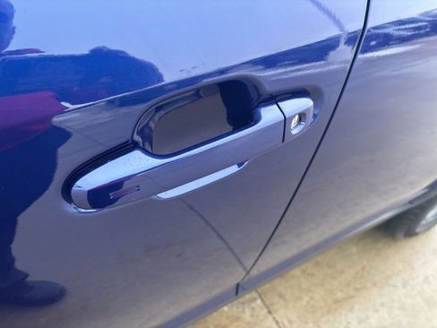 Used 2024 Subaru Crosstrek 2.0i Premium image 14