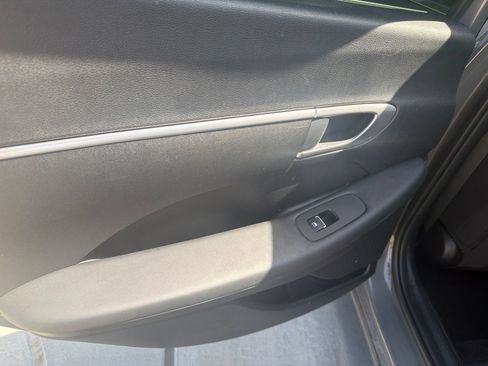 Used 2023 Hyundai Sonata SE FWD image 16