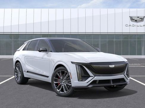 New 2026 Cadillac Lyriq V w/ Exterior Carbon Fiber Package AWD/4WD image 7