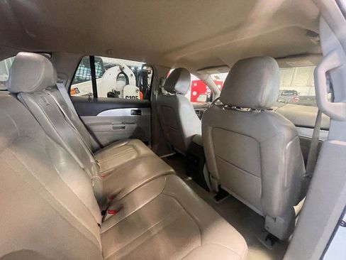 Used 2013 Lincoln MKX AWD image 8