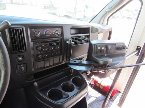 Used 2007 Chevrolet Express 3500 w/ School Bus Package RWD image 27