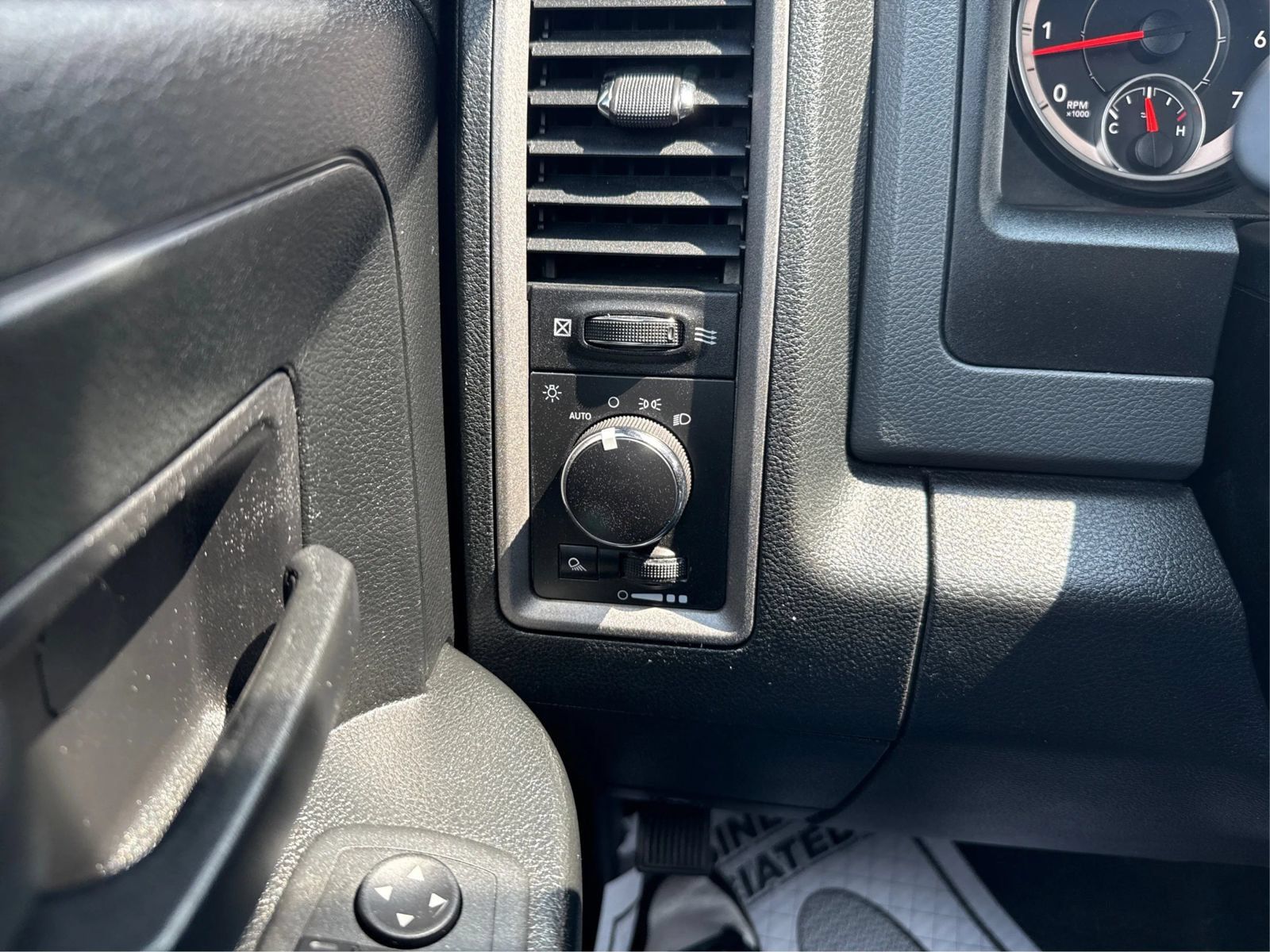 Used 2018 RAM 1500 Tradesman w/ Protection Group AWD/4WD image 18