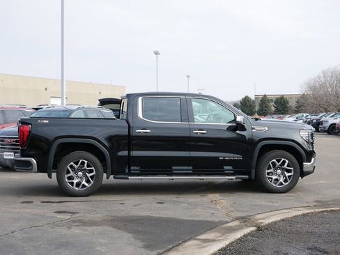 Used 2023 GMC Sierra 1500 SLT w/ SLT Premium Package image 8