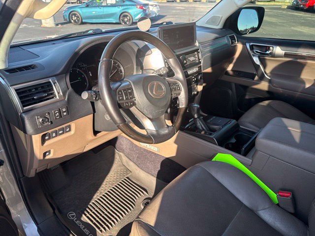 Used 2022 Lexus GX 460 Luxury w/ Accessory Package AWD/4WD image 24