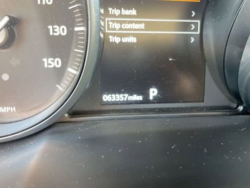 Used 2018 Land Rover Range Rover Evoque SE image 12