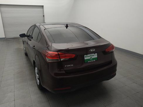Used 2017 Kia Forte LX FWD image 6