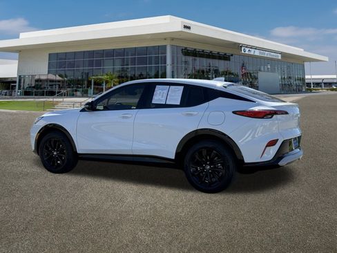 Used 2024 Buick Envista Sport Touring image 7