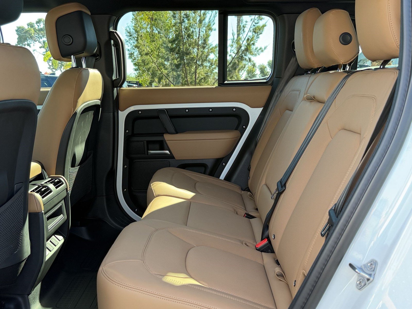 New 2026 Land Rover Defender 110 S AWD/4WD image 23