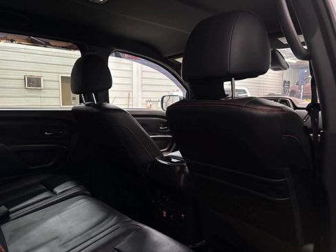 Used 2021 Nissan Titan PRO-4X w/ Pro-4x Convenience Package AWD/4WD image 27