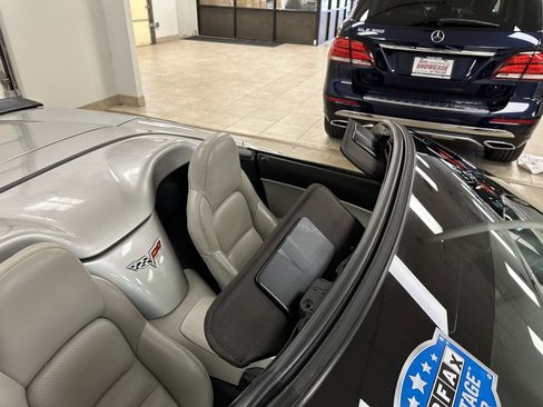 Used 2008 Chevrolet Corvette Convertible w/ Preferred Equipment Group image 75