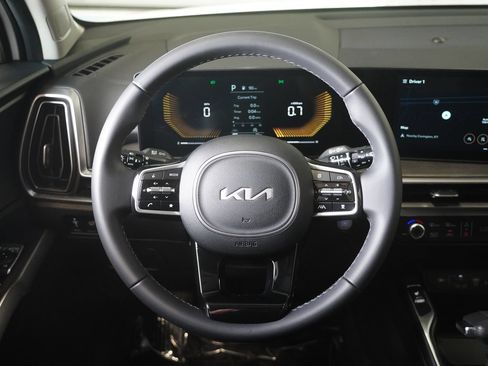 Used 2025 Kia Sorento X-Line EX AWD/4WD image 16