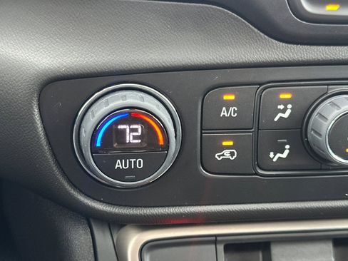 Used 2023 GMC Terrain Denali w/ Denali Premium Package image 28