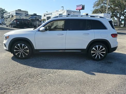Used 2022 Mercedes-Benz GLB 250 4MATIC image 8