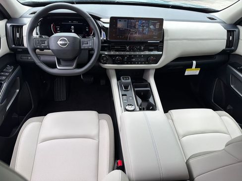 New 2026 Nissan Pathfinder SL AWD/4WD image 15