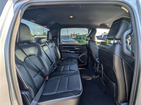 Used 2024 RAM 1500 Laramie image 10