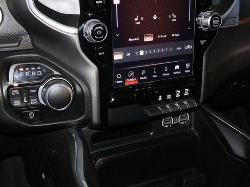 Used 2023 RAM 1500 Big Horn AWD/4WD image 24