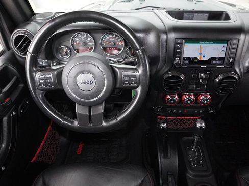 Used 2018 Jeep Wrangler Unlimited Rubicon AWD/4WD image 21