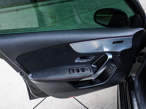 Used 2022 Mercedes-Benz A 220 4MATIC image 31