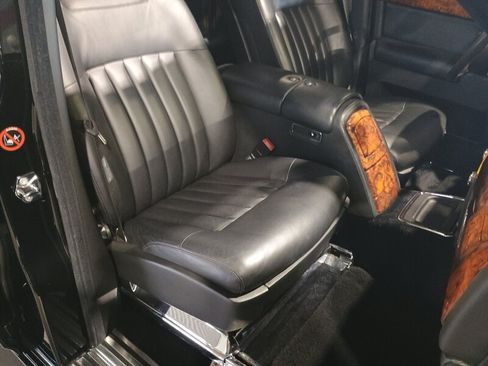 Used 2009 Rolls-Royce Phantom Sedan RWD image 41