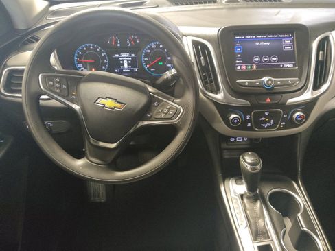 Used 2021 Chevrolet Equinox LS AWD/4WD image 22